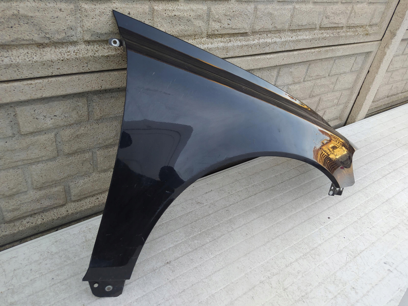 VOLVO C70 2005- BLOTNIK PRZEDNI PRAWY - (12768042957)