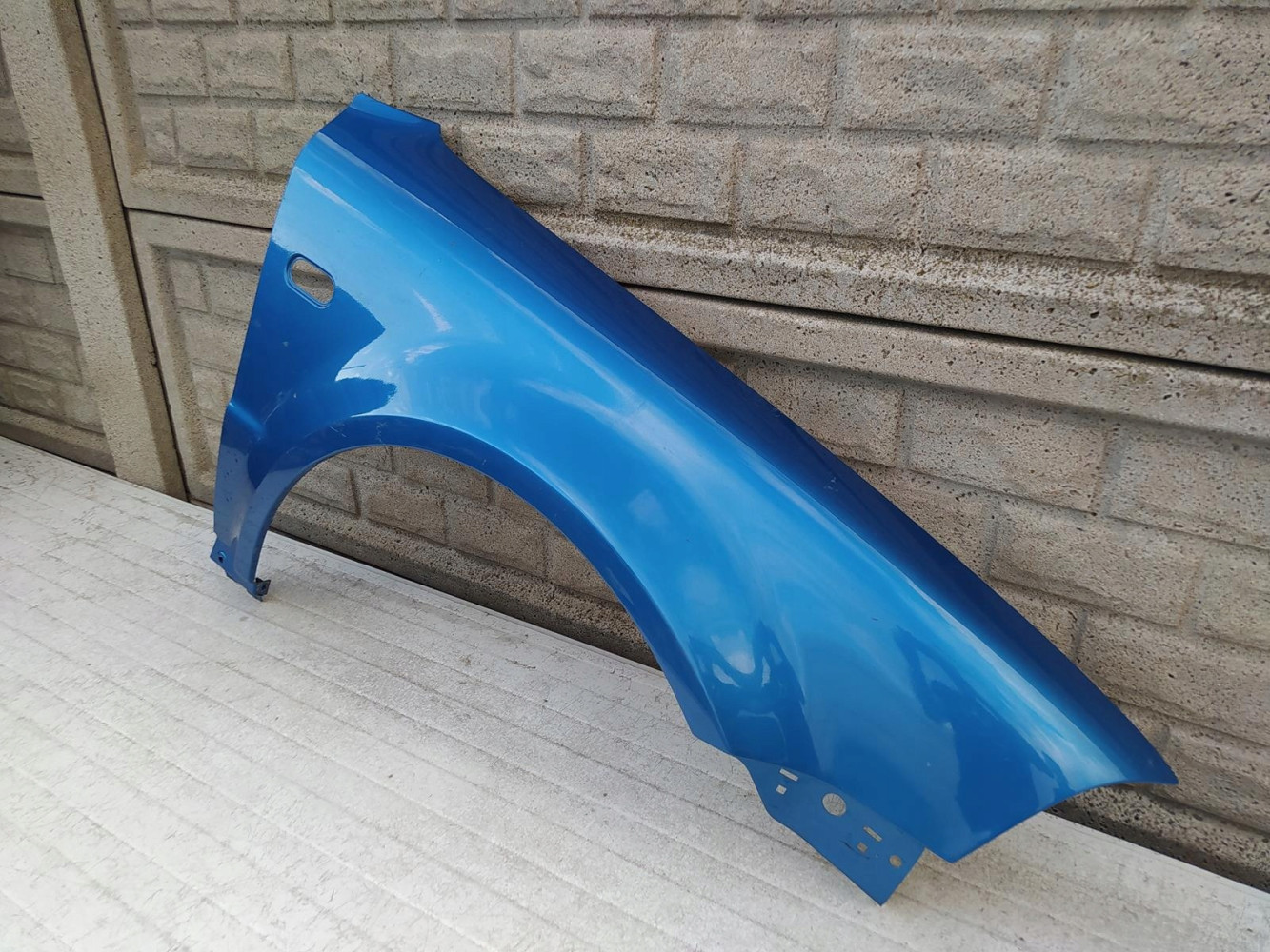 VW PASSAT B5 LIFT 00-03 BŁOTNIK PRAWY PRZEDNI - (12788579650)