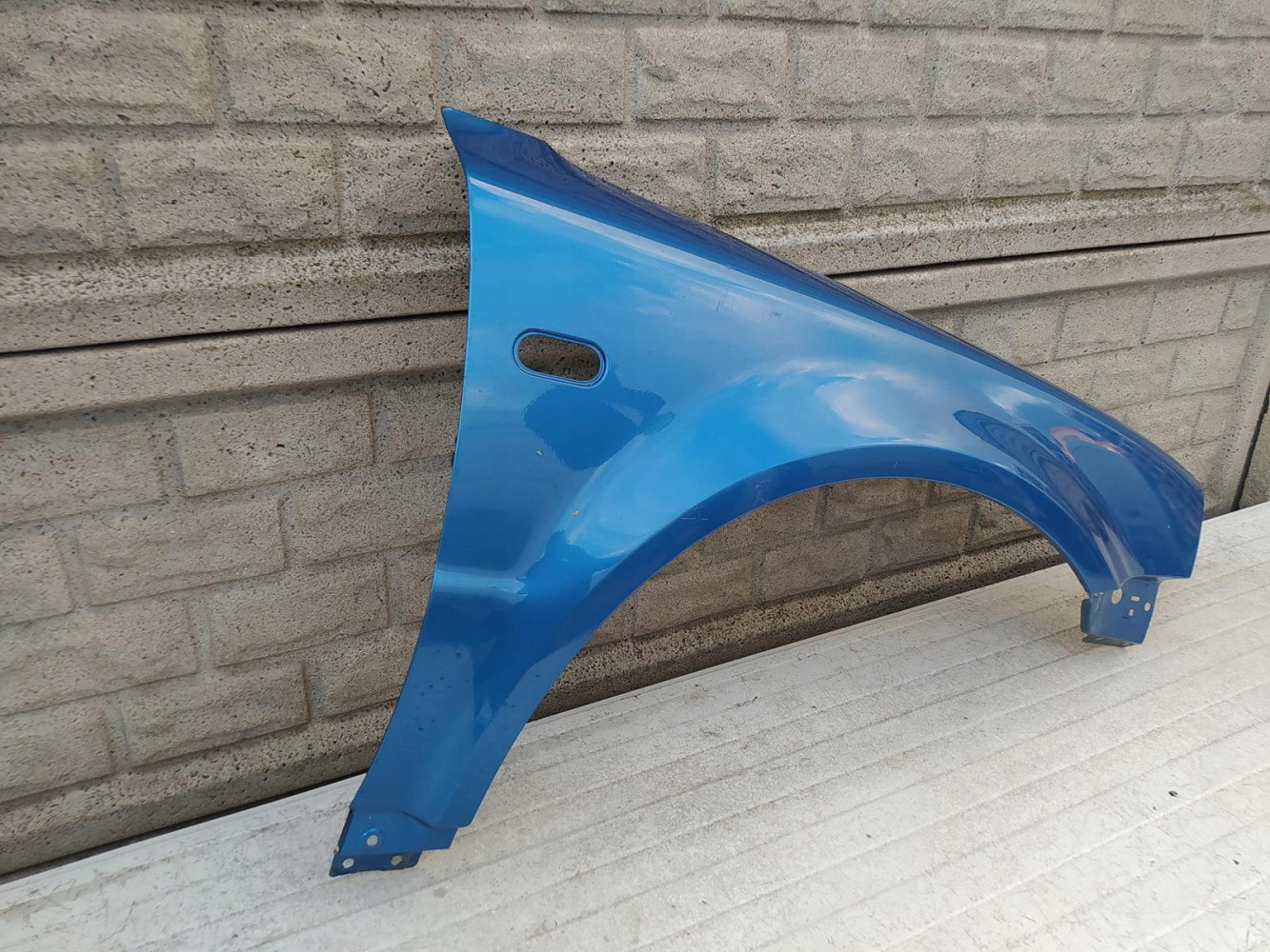 VW PASSAT B5 LIFT 00-03 BŁOTNIK PRAWY PRZEDNI - (12788579650)