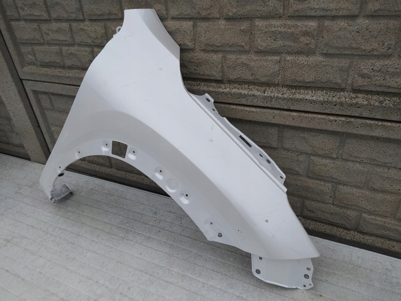 LEXUS NX BŁOTNIK PRAWY PRZEDNI - (12791852397)