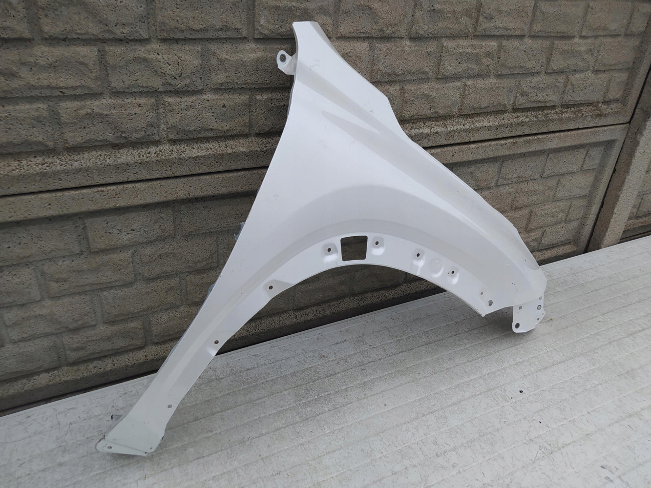 LEXUS NX BŁOTNIK PRAWY PRZEDNI - (12791852397)
