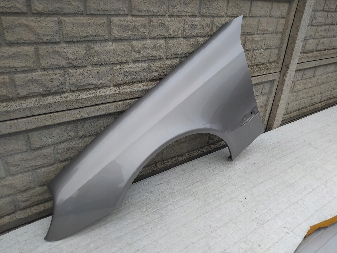BŁOTNIK LEWY MERCEDES E KLASA W211 2002 - 2009 - (12793416831)