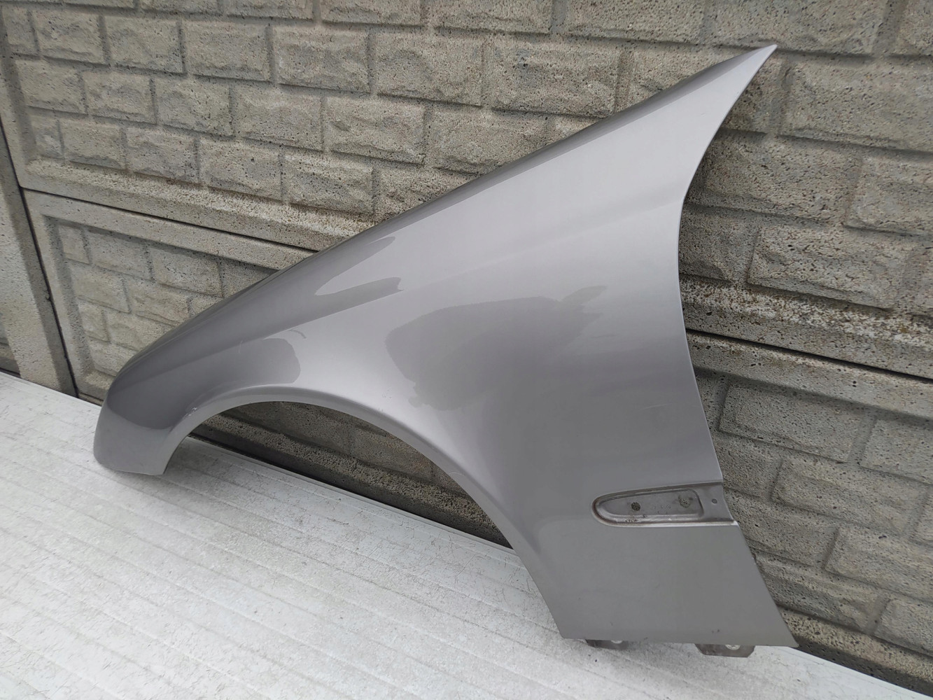 BŁOTNIK LEWY MERCEDES E KLASA W211 2002 - 2009 - (12793416831)