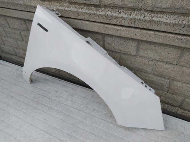 AUDI A1 8X0 2010-2017 BŁOTNIK PRZEDNI PRAWY - (12796896966)