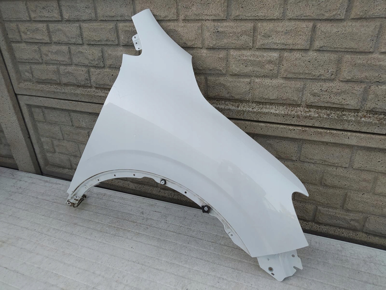 RENAULT KADJAR 15-22 BŁOTNIK PRZEDNI PRAWY - (12796916342)
