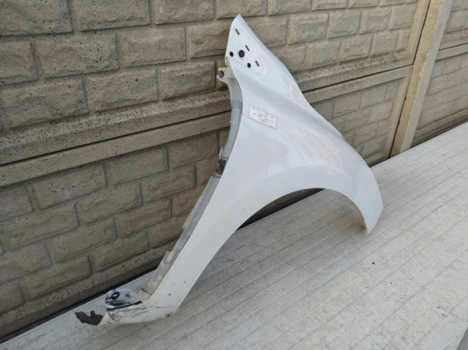 RENAULT CLIO 4 IV 13-20 BŁOTNIK PRZEDNI PRAWY - (12810295302)