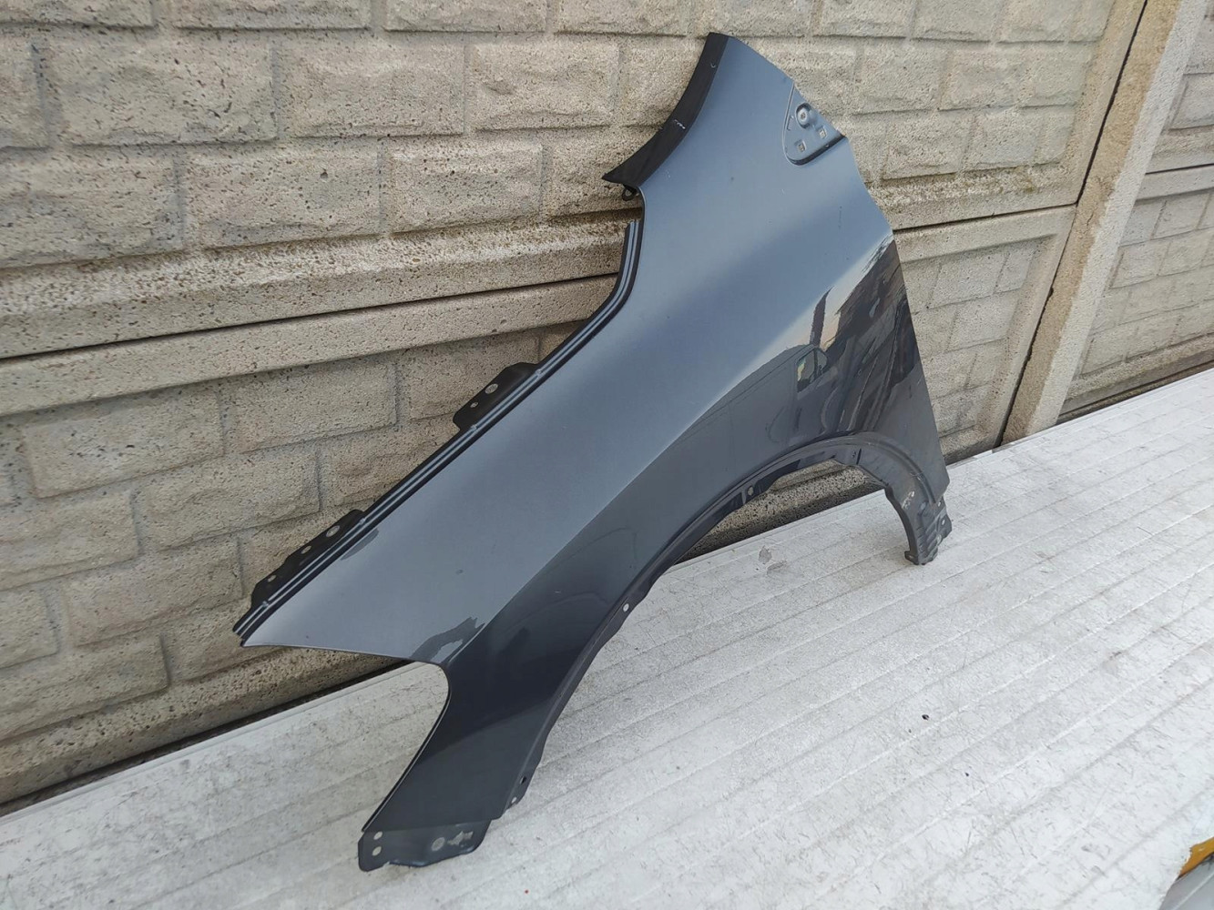 SUZUKI SX4 S CROSS 14-20 BŁOTNIK LEWY PRZEDNI - (12822279428)