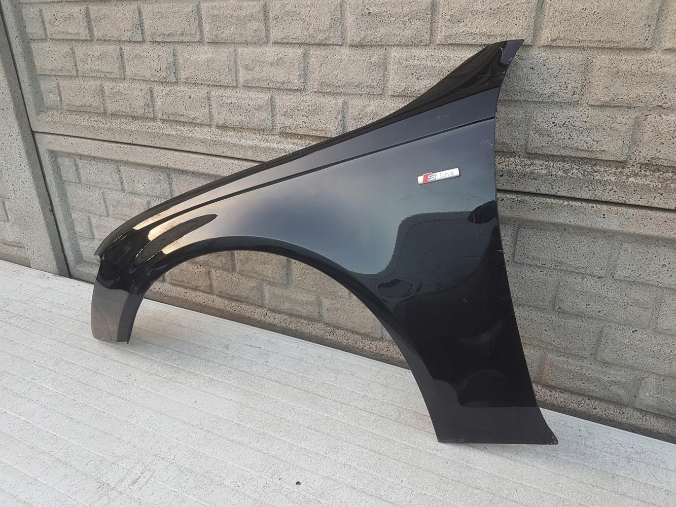 AUDI A4 B8 LIFT 12-16 BŁOTNIK PRZEDNI LEWY - (12865124094)