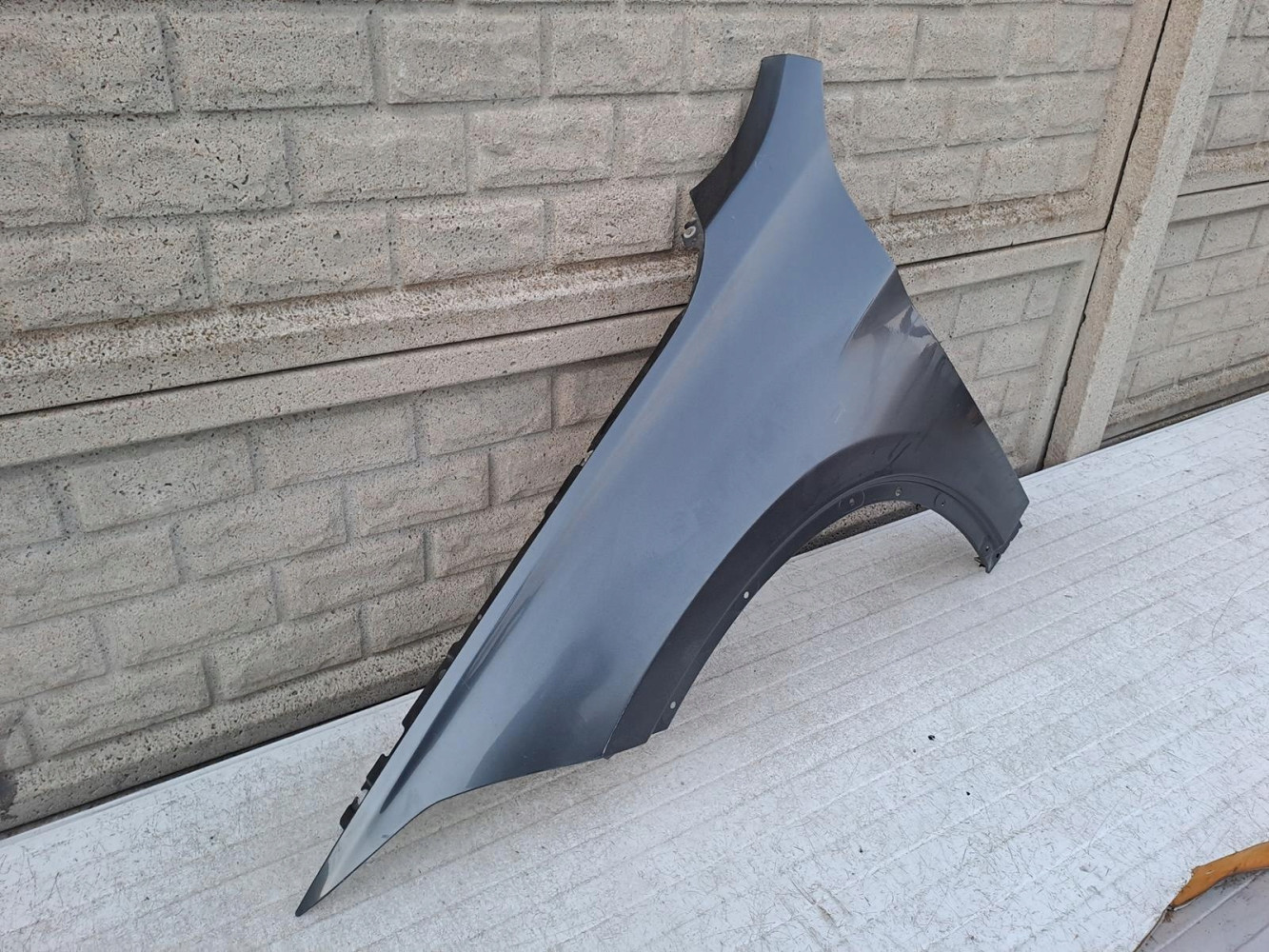 BŁOTNIK PRZEDNI LEWY BMW X1 F48 2015 - 2022 - (12877122299)