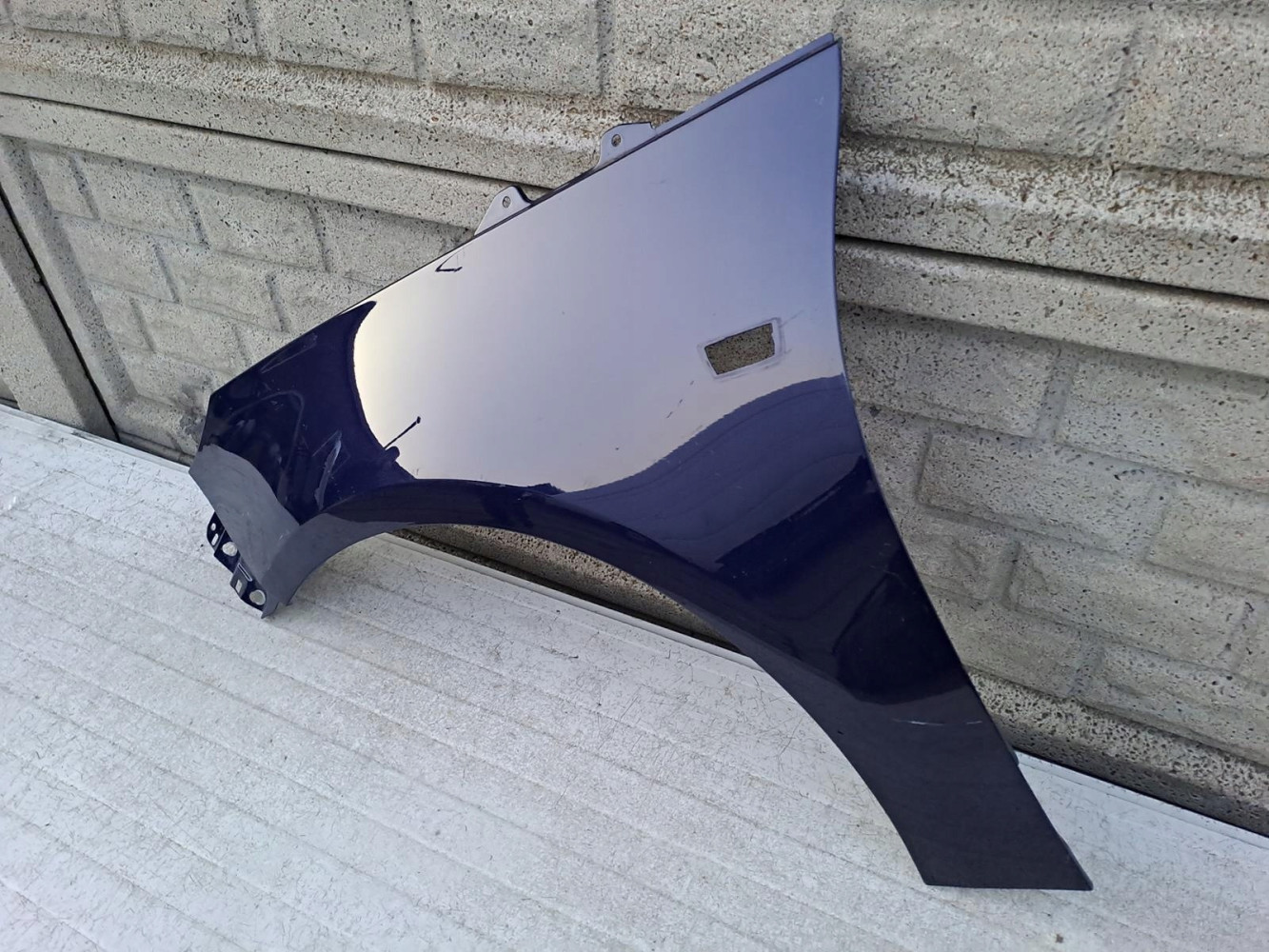 OPEL ADAM BŁOTNIK PRZEDNI LEWY - (12877238613)