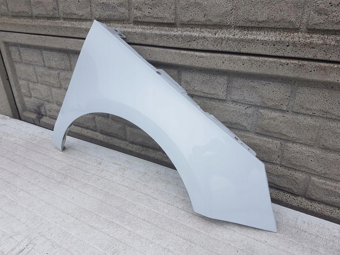 AUDI A1 8X0 2010-2017 BŁOTNIK PRZEDNI PRAWY - (12880481400)