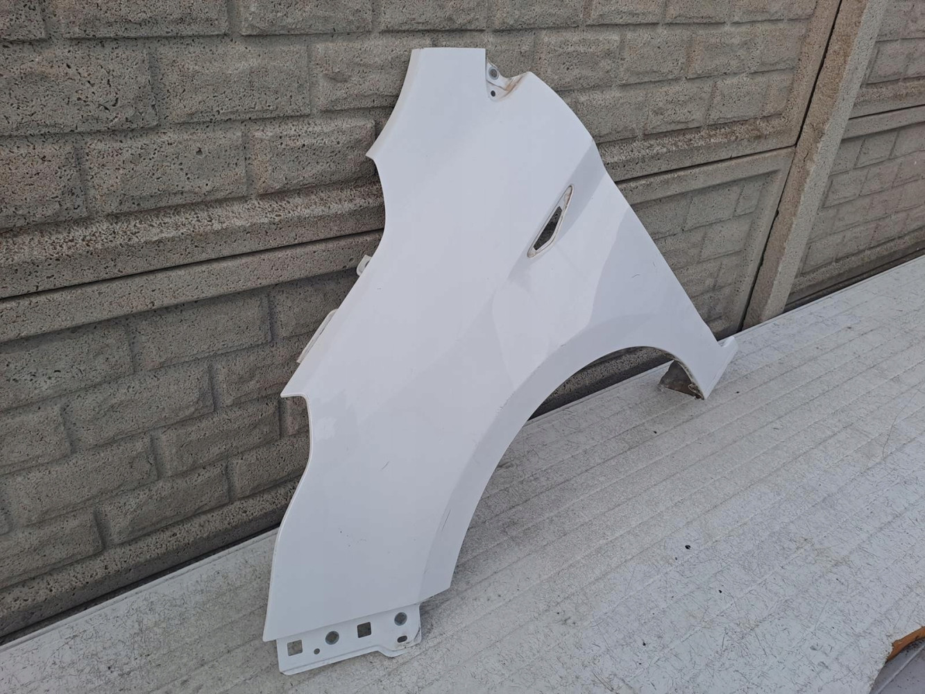 FORD KA+ PLUS MK3 III 16-22 BŁOTNIK PRZEDNI LEWY - (12882532592)