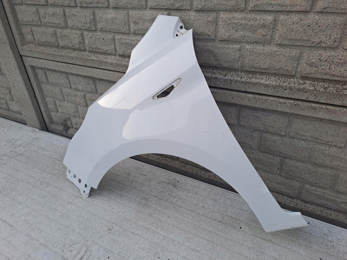 FORD KA+ PLUS MK3 III 16-22 BŁOTNIK PRZEDNI LEWY - (12882532592)