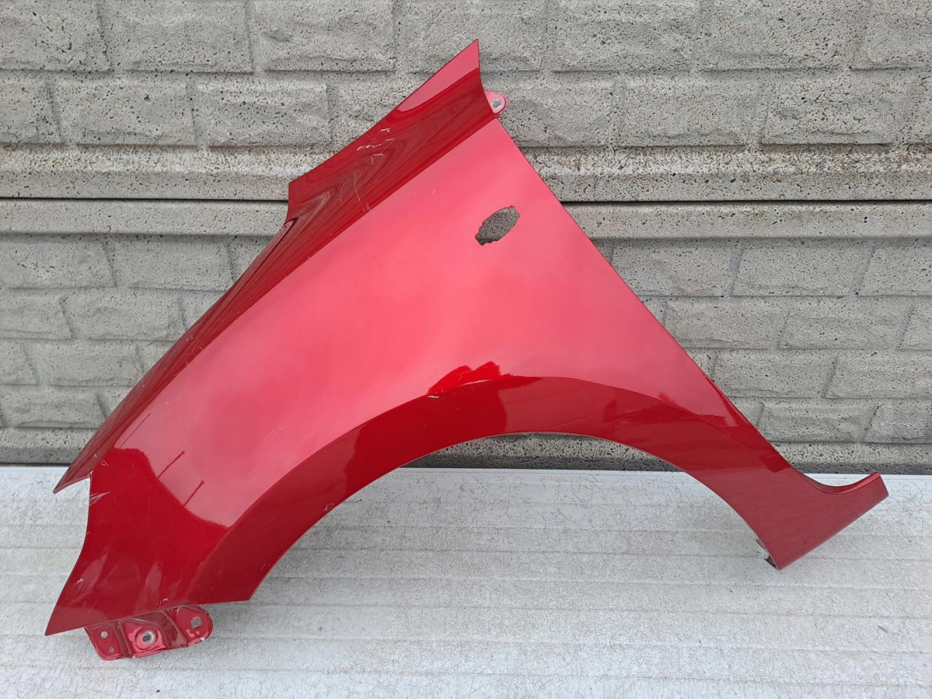 SUZUKI SWIFT MK8 17-22 BŁOTNIK PRZEDNI LEWY - (12885659329)