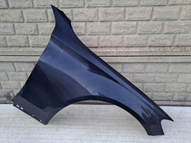 MERCEDES C KLASA W205 14-20 BŁOTNIK PRAWY PRZEDNI - (12885906348)