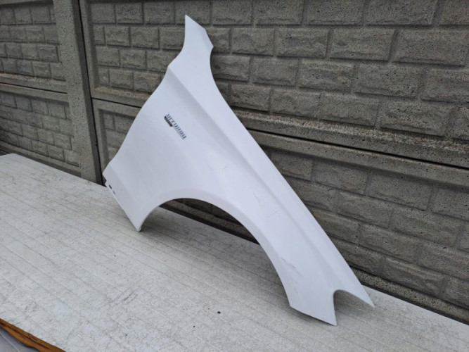 MERCEDES C KLASA W205 14-20 BŁOTNIK PRAWY PRZEDNI - (12889894513)