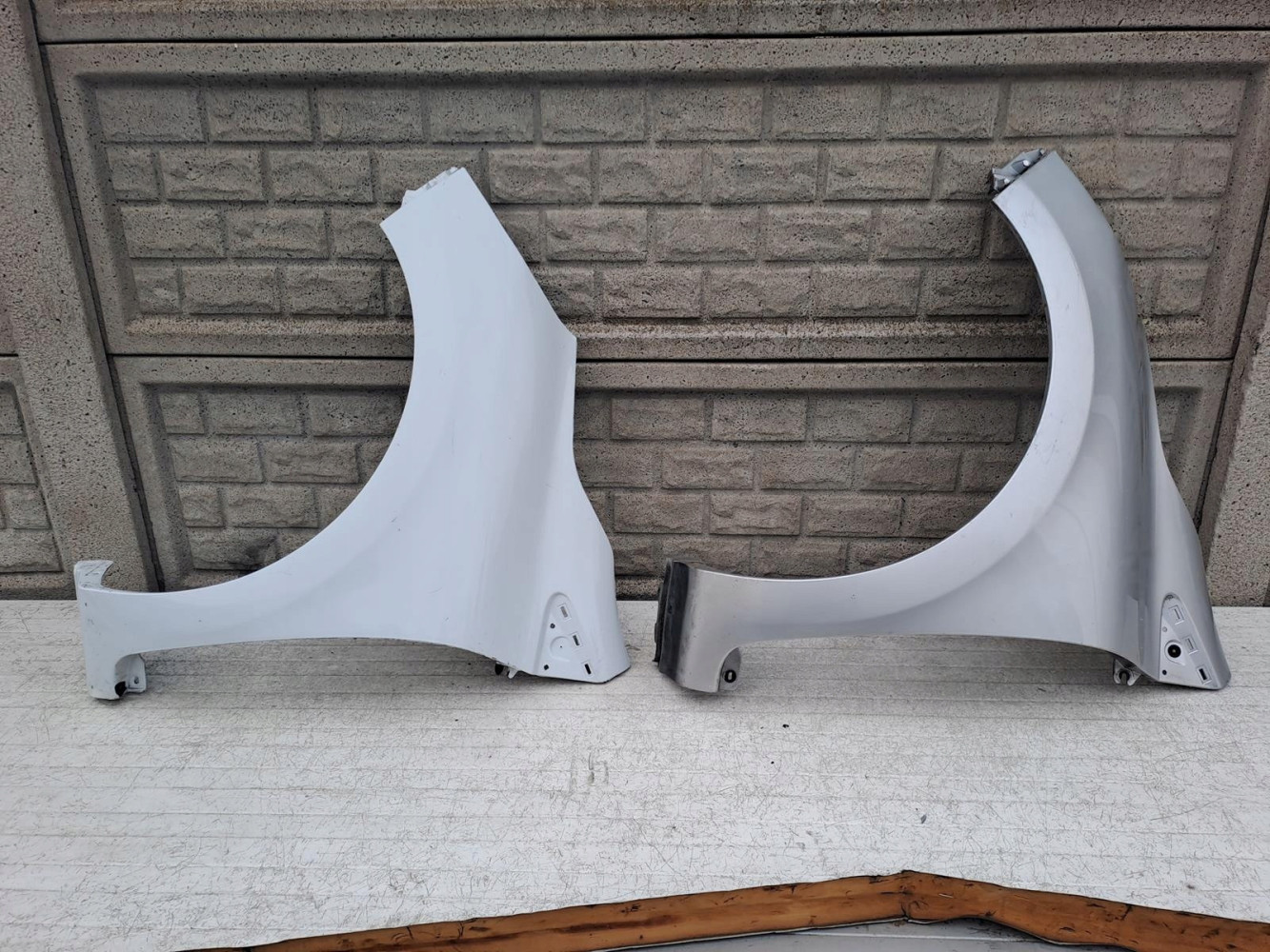 RENAULT CLIO 4 IV 13-20 BŁOTNIK PRZEDNI LEWY - (12889902180)