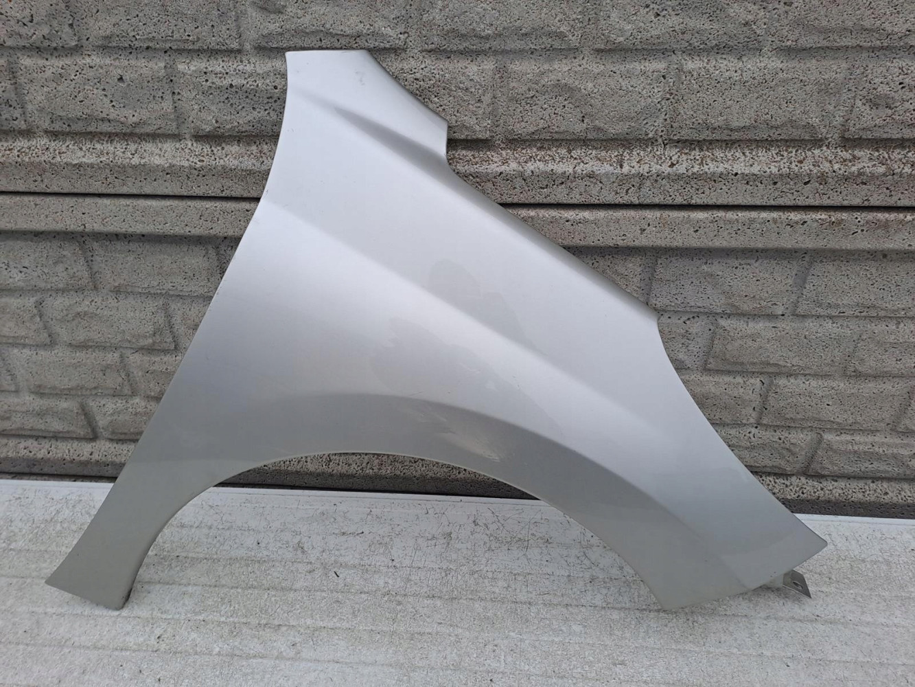 PEUGEOT 207 2006 - 2017 BŁOTNIK PRZEDNI PRAWY - (12904377574)