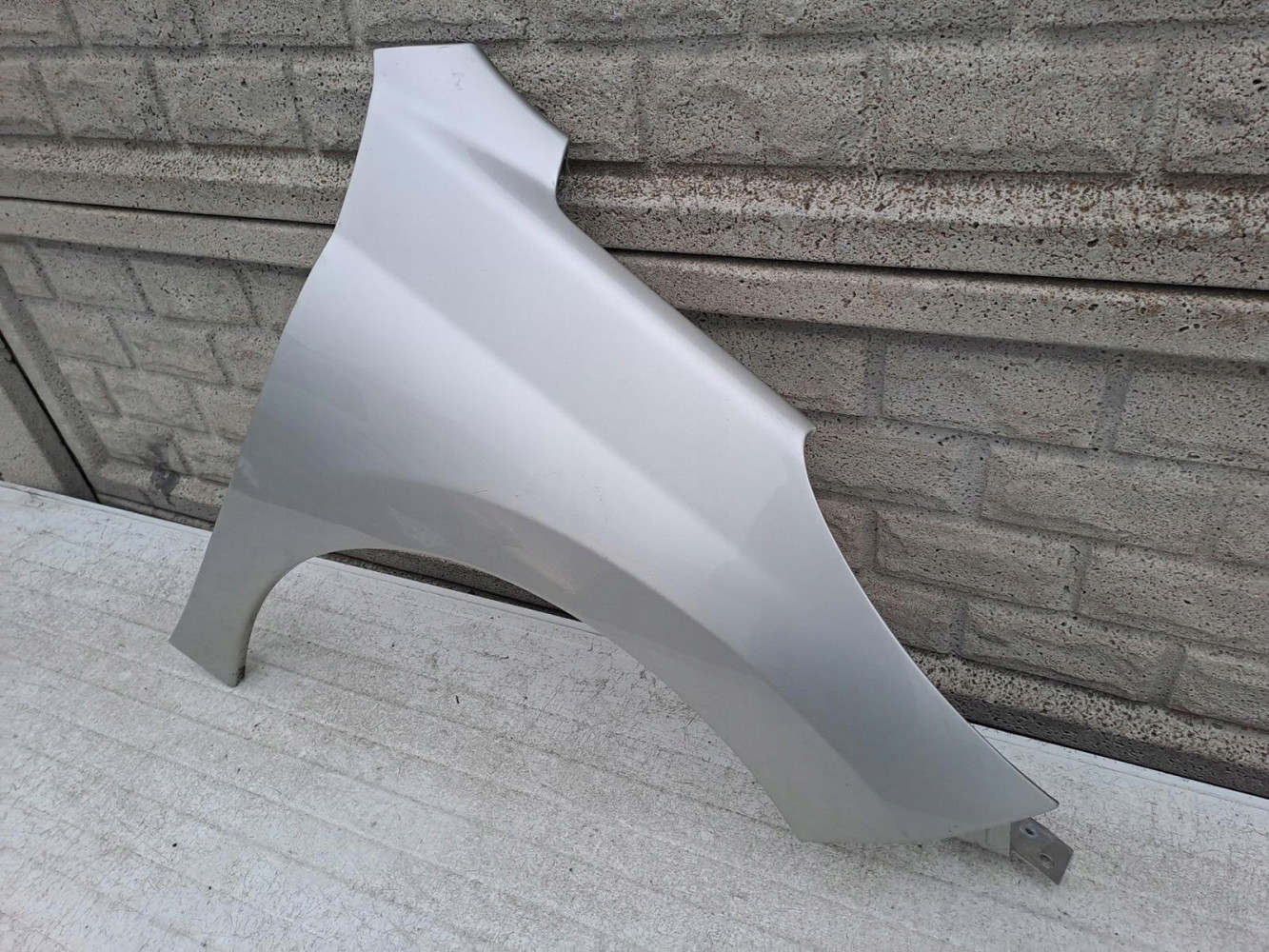 PEUGEOT 207 2006 - 2017 BŁOTNIK PRZEDNI PRAWY - (12904377574)