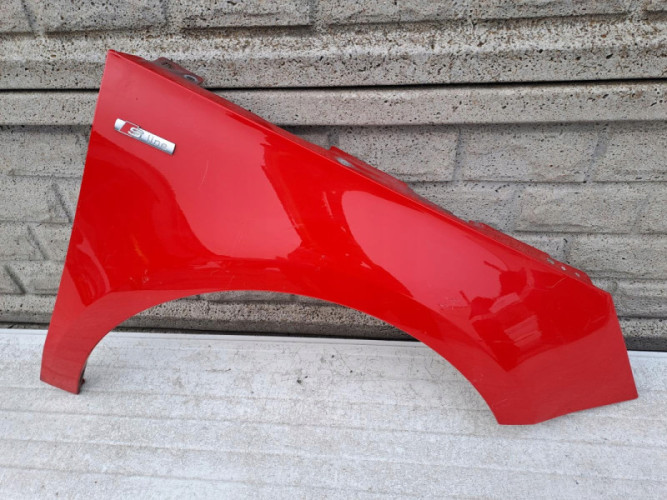 AUDI A1 8X0 2010-2017 BŁOTNIK PRZEDNI PRAWY - (12913383426)