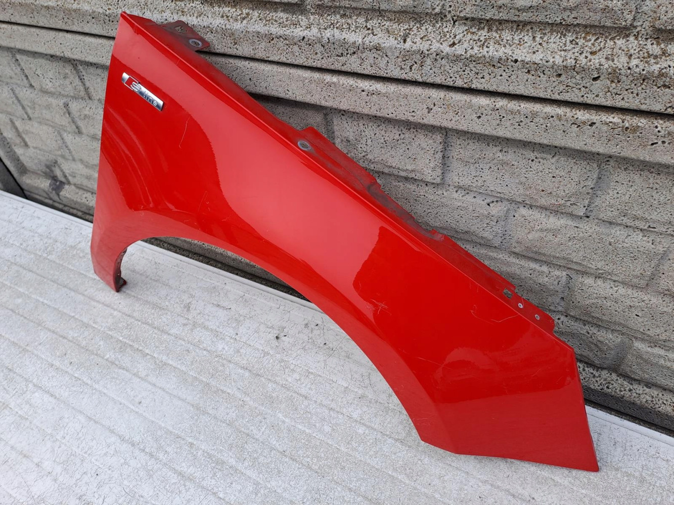 AUDI A1 8X0 2010-2017 BŁOTNIK PRZEDNI PRAWY - (12913383426)