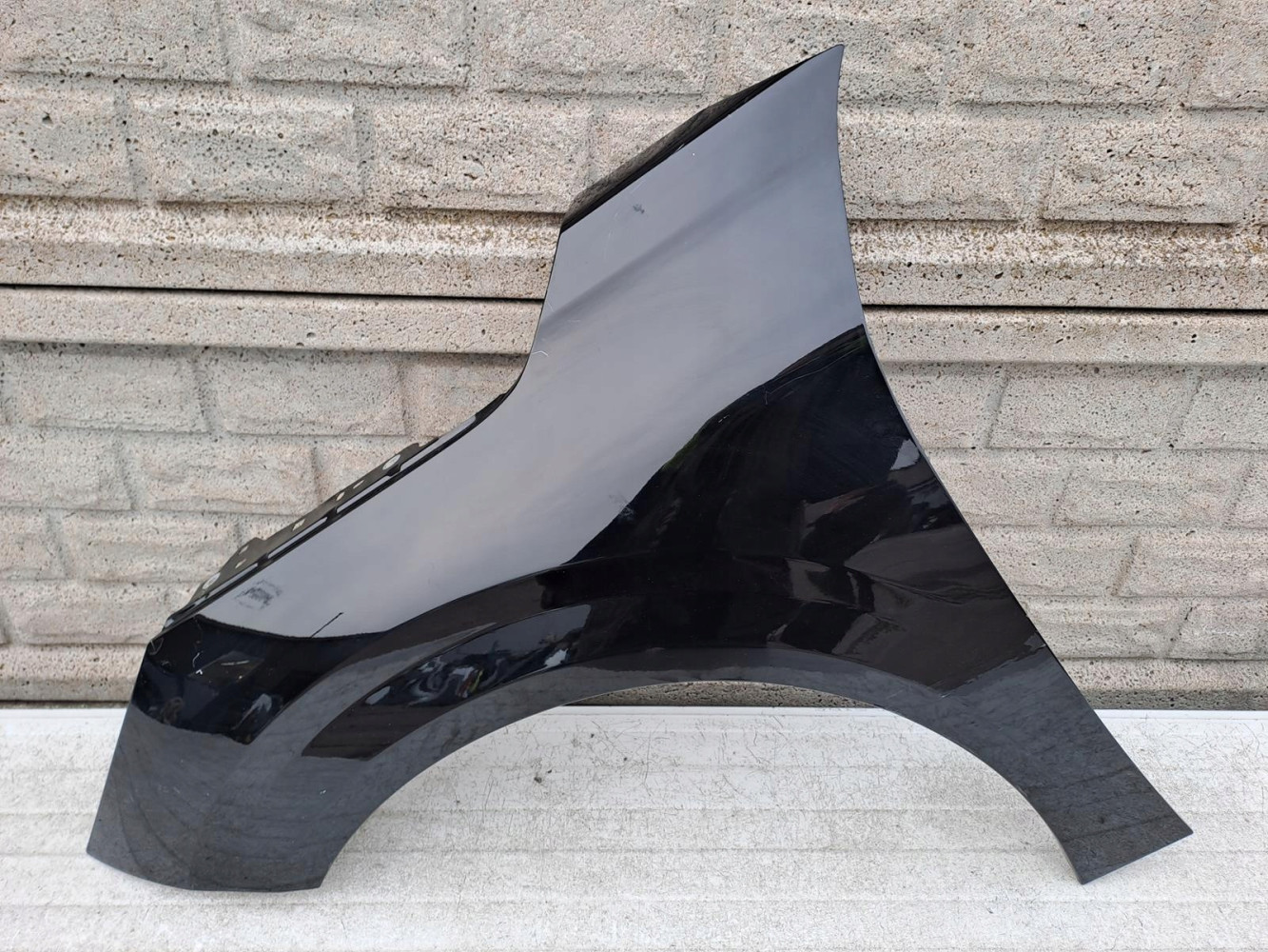 PEUGEOT 208 II 2019-2022 BŁOTNIK LEWY PRZEDNI - (12913451359)