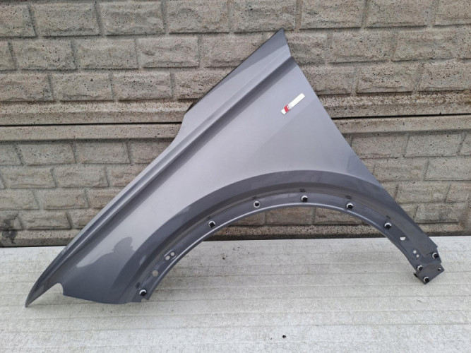 AUDI Q4 BŁOTNIK PRZEDNI LEWY - (12913487925)
