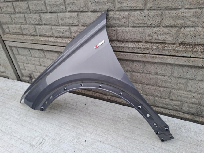 AUDI Q4 BŁOTNIK PRZEDNI LEWY - (12913487925)
