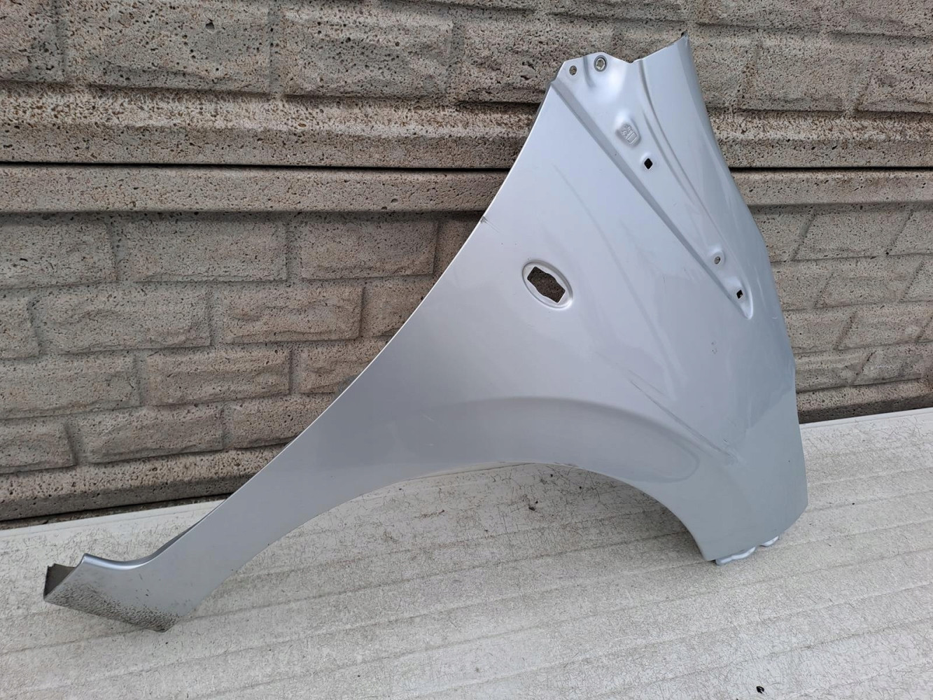 PEUGEOT 108 2014-2021 BŁOTNIK PRAWY PRZEDNI - (12913509667)