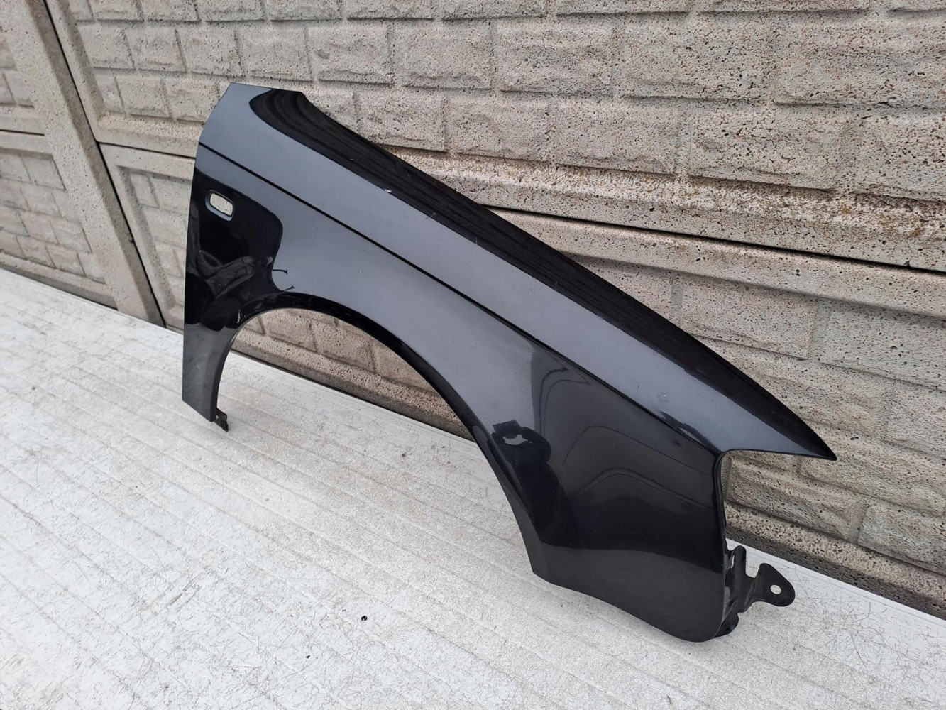 BŁOTNIK PRZEDNI PRAWY AUDI A4 B7 8E0 2005-2009 - (12927618232)
