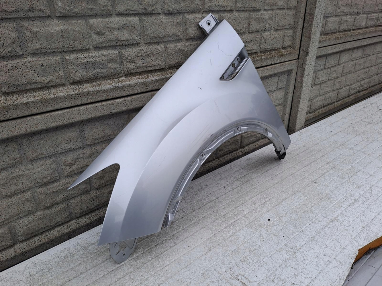FORD KUGA MK1 1 I 08-13 BŁOTNIK PRZEDNI LEWY - (12940842029)