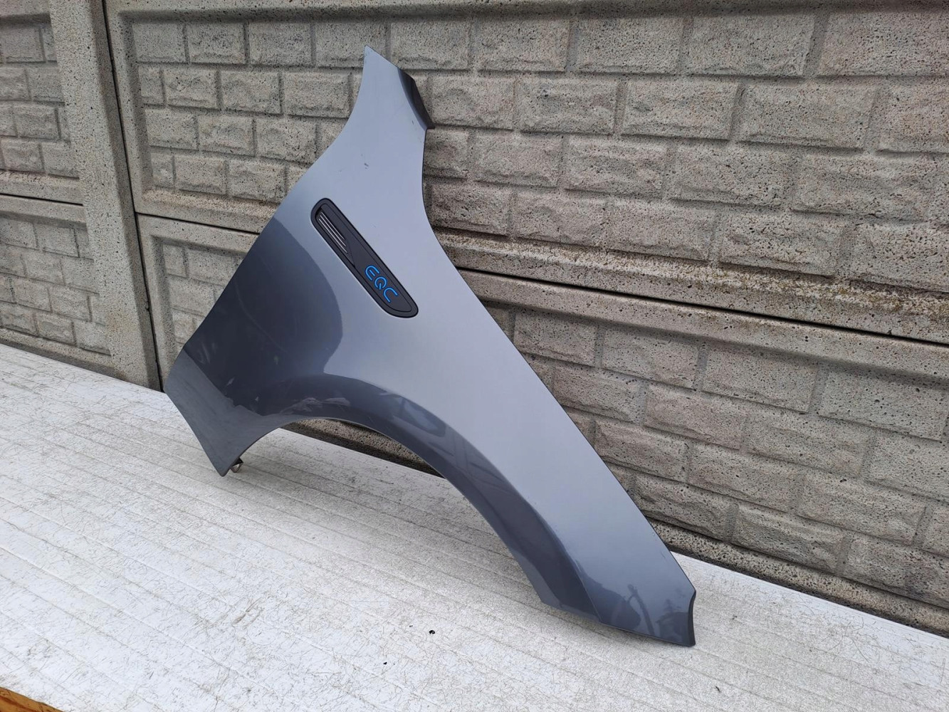 MERCEDES EQC W293 W 293 BŁOTNIK PRZEDNI PRAWY - (12940867957)