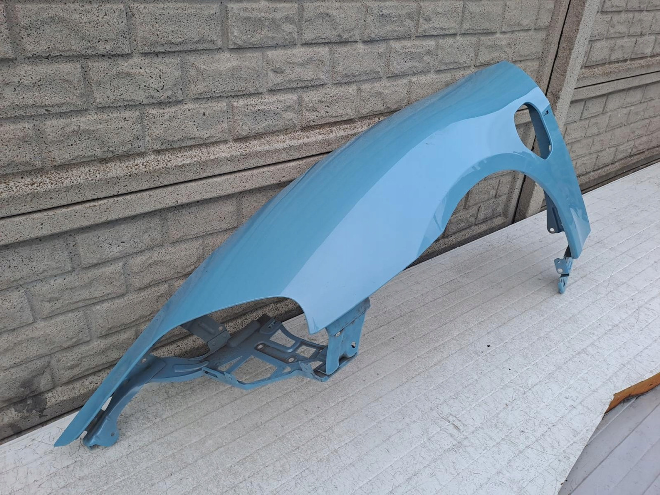PORSCHE TAYCAN 9J1 9 J BŁOTNIK PRZEDNI LEWY - (12946876680)