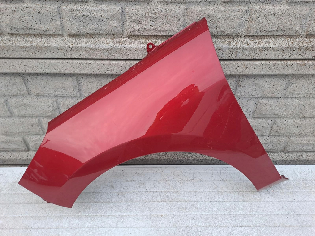 FORD FIESTA Mk8 MK 8 16-22 BŁOTNIK PRZEDNI LEWY - (12946930411)