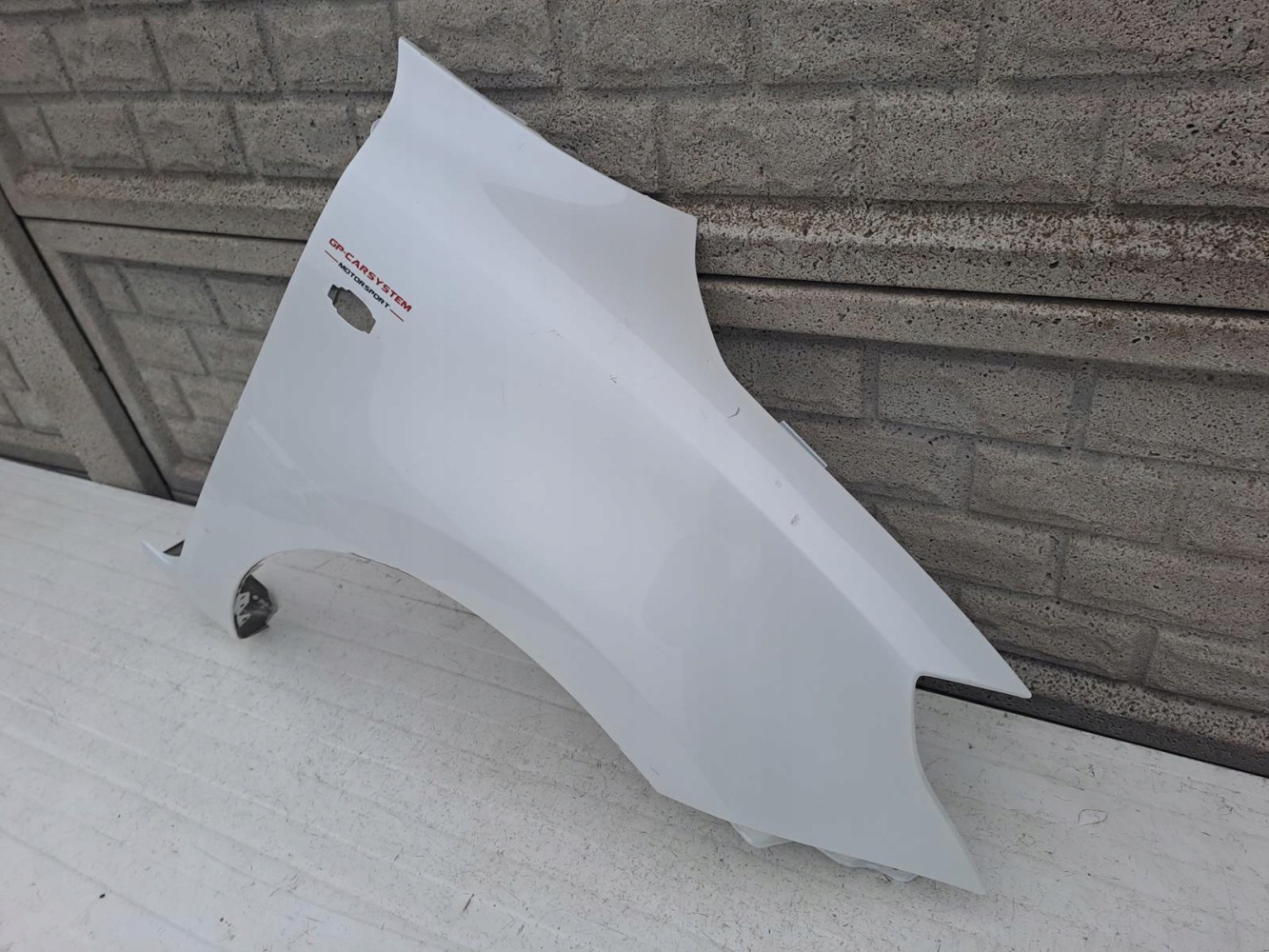 SUZUKI SWIFT MK8 17 -22 BŁOTNIK PRZEDNI PRAWY - (12990154834)