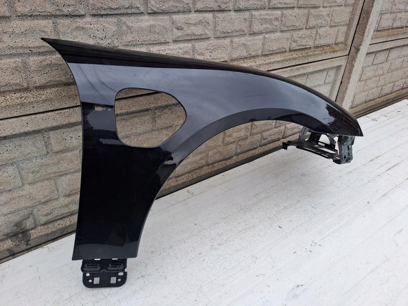 PORSCHE TAYCAN 9J1 9 J BŁOTNIK PRZEDNI PRAWY - (12994066012)