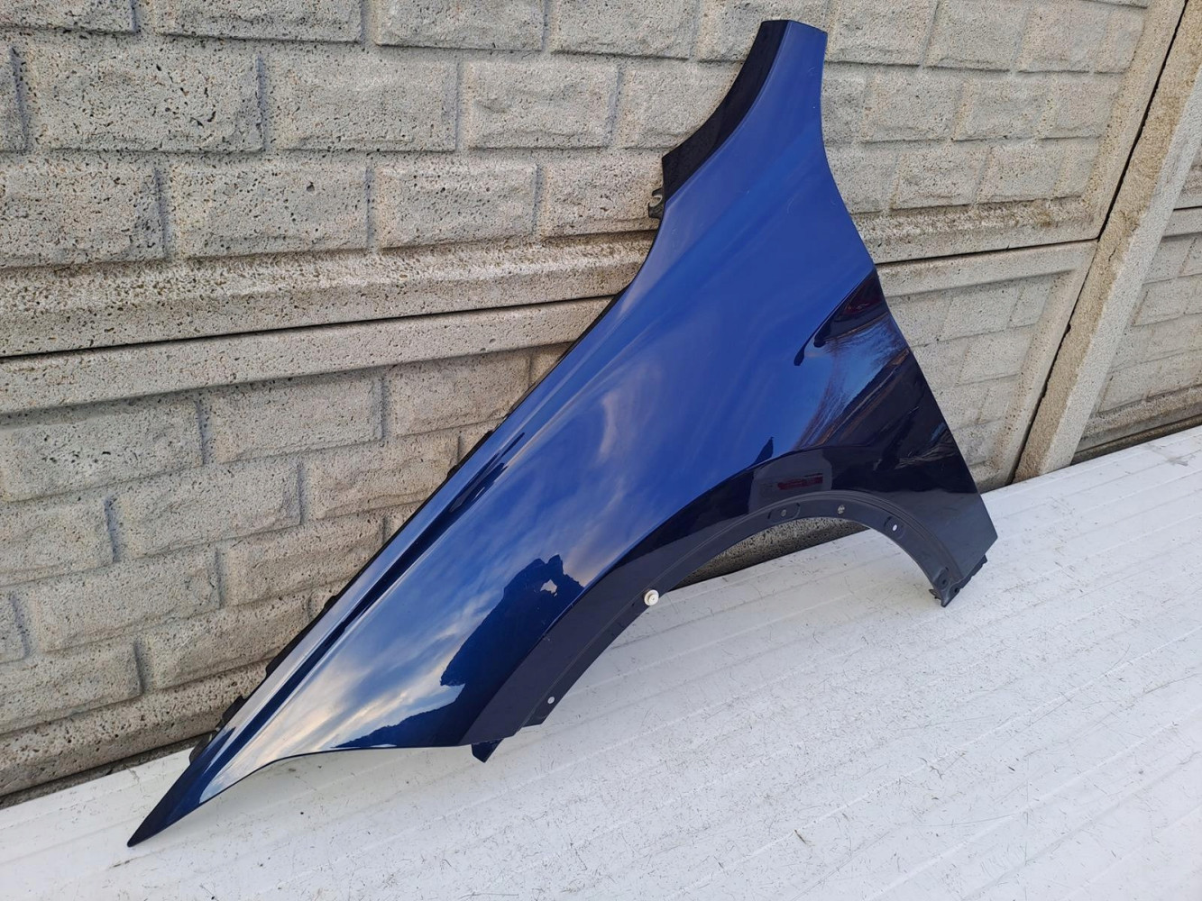 BŁOTNIK PRZEDNI LEWY BMW X1 F48 2015 - 2022 - (12994596928)