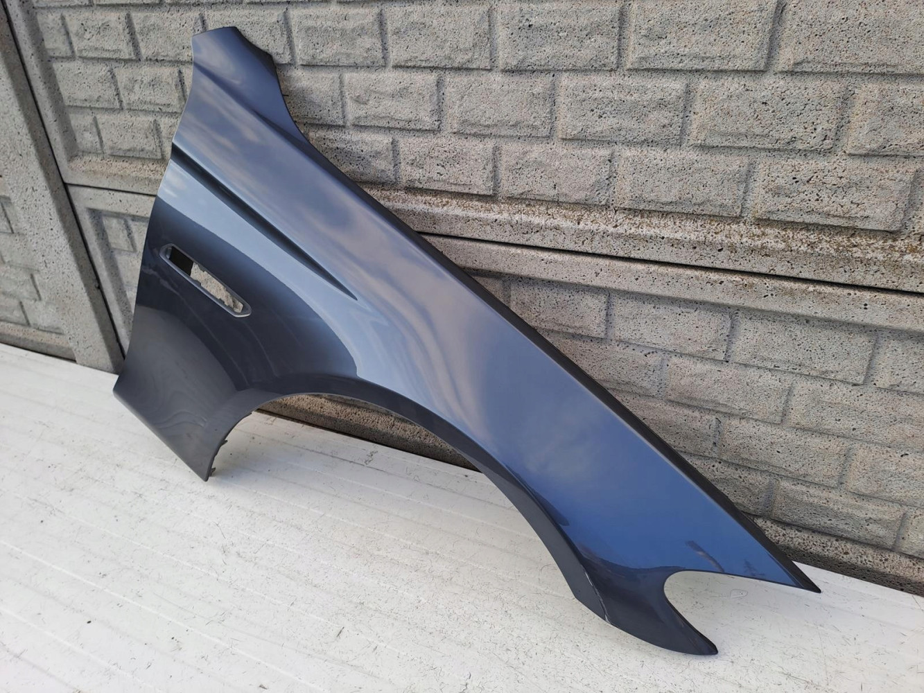 BMW 5 V F10 F11 2009-2017 BŁOTNIK PRAWY PRZEDNI - (12997219837)