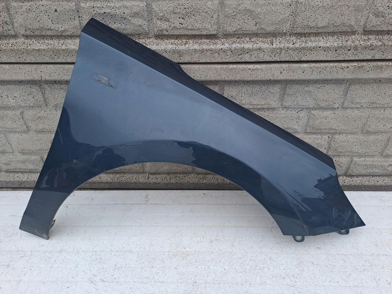 HYUNDAI I30 2017 - 2022 BŁOTNIK PRZEDNI PRAWY - (13007182205)