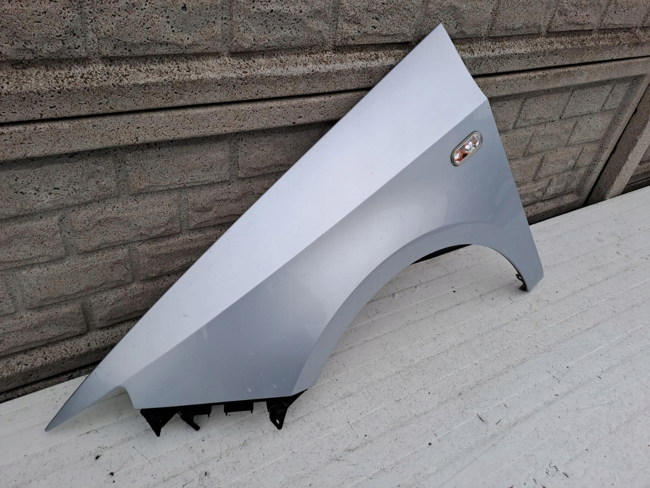 SEAT IBIZA 2009-2017 BŁOTNIK PRZEDNI LEWY - (13016630246)