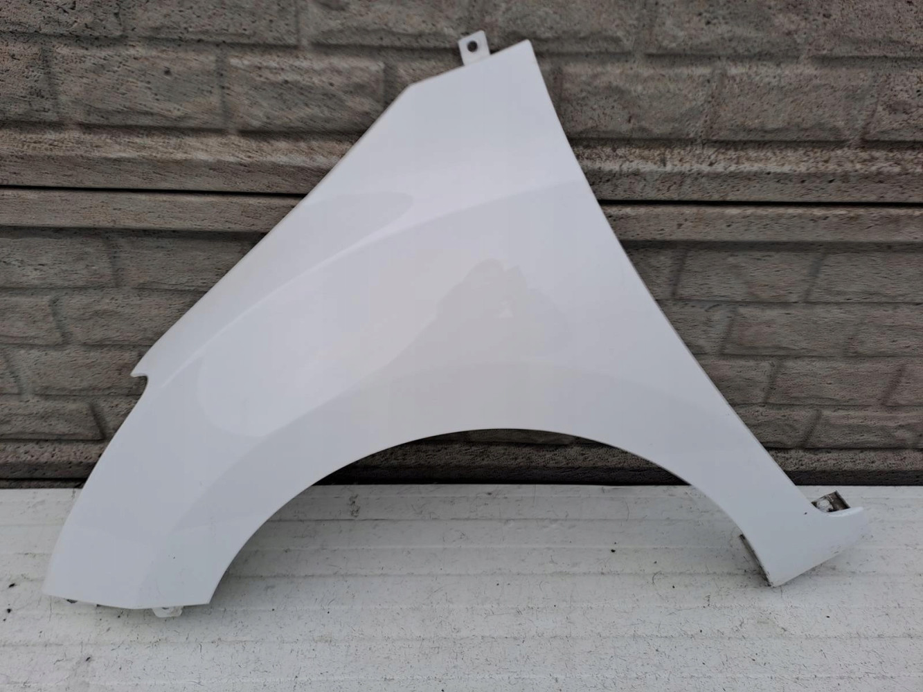 HYUNDAI I30 2013-2017 BŁOTNIK PRZEDNI LEWY - (13016730403)