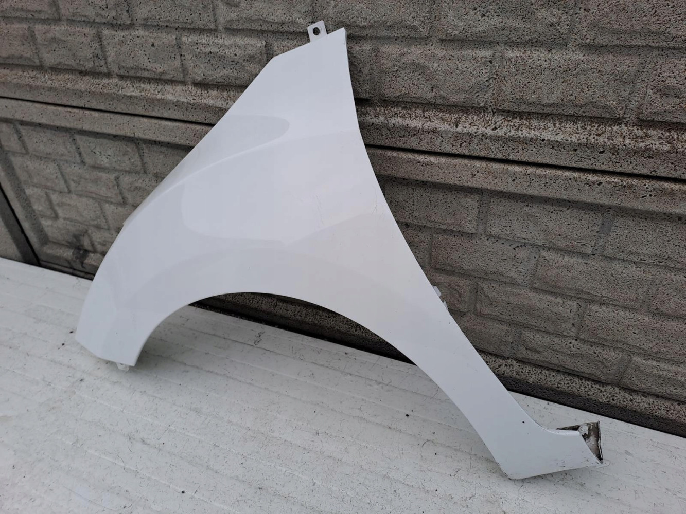 HYUNDAI I30 2013-2017 BŁOTNIK PRZEDNI LEWY - (13016730403)