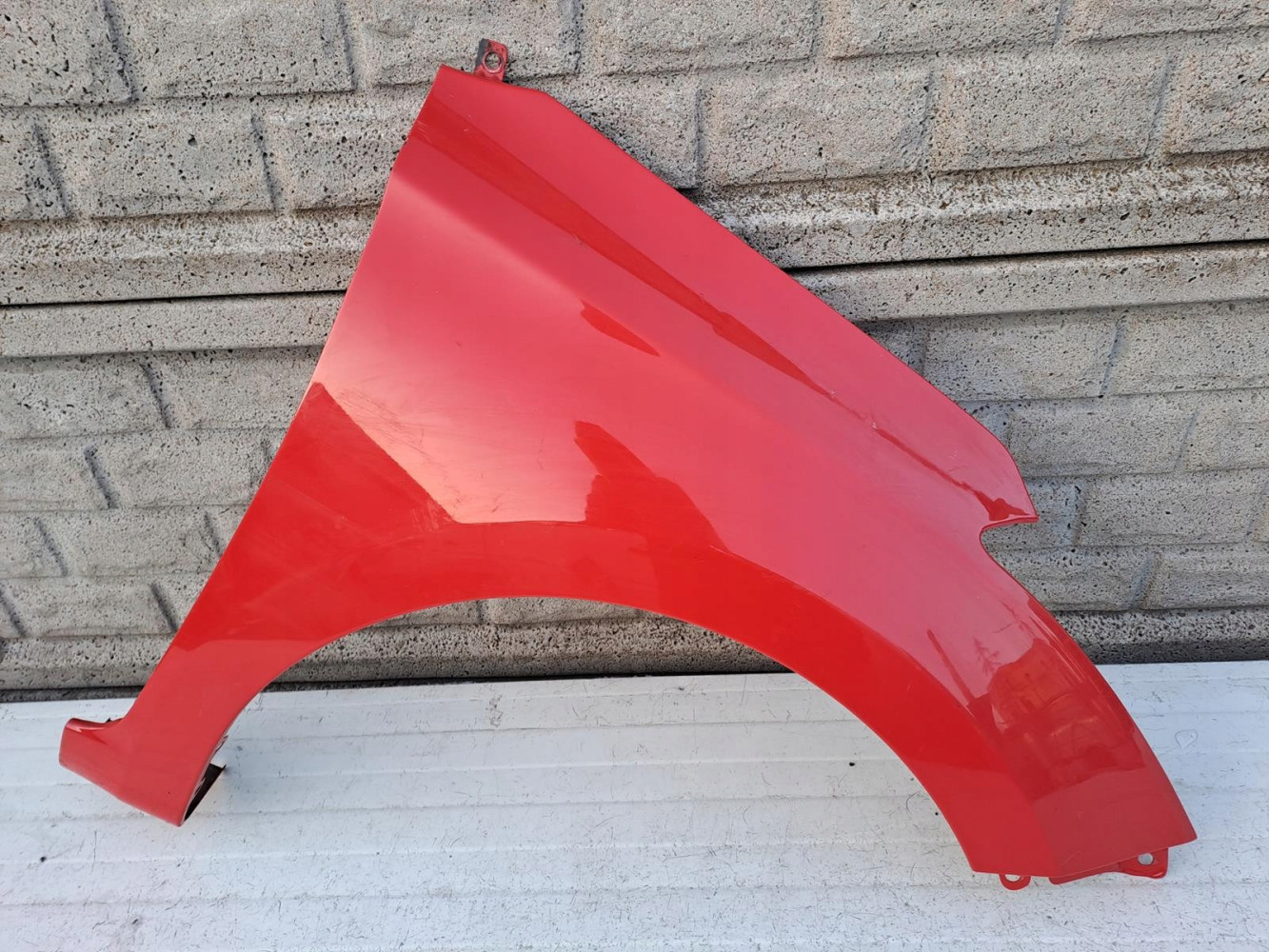 HYUNDAI I20 2015-2021 BŁOTNIK PRAWY PRZEDNI - (13025007076)