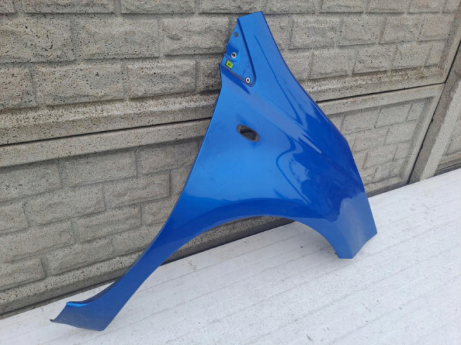 NISSAN NOTE 2006 - 2012 BŁOTNIK PRZEDNI PRAWY - (13042145721)