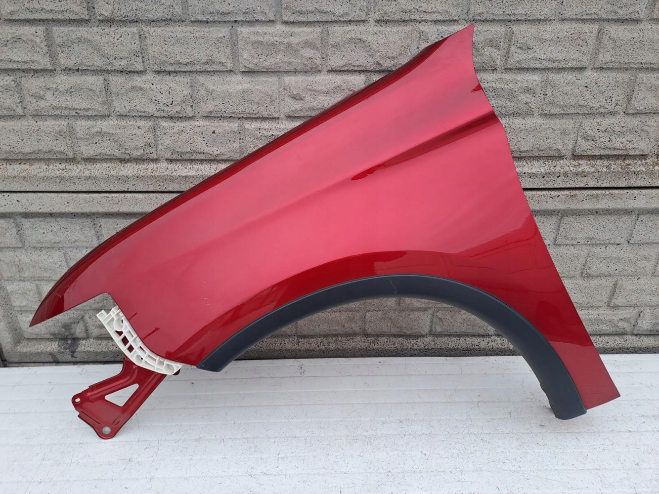 MITSUBISHI OUTLANDER 13-20 LIFT BŁOTNIK LEWY - (13048166421)