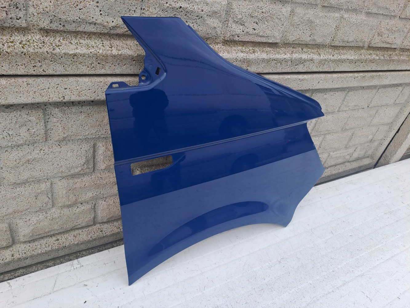VW T6 LIFT 16-20 BŁOTNIK PRZEDNI PRAWY - (13050685024)