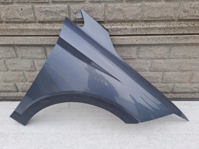 SEAT ARONA BŁOTNIK PRZEDNI PRAWY - (13054206835)