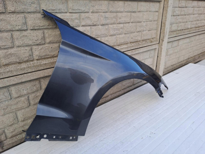 FORD MUSTANG VI 14 - 18 BŁOTNIK PRAWY PRZEDNI - (13077488216)