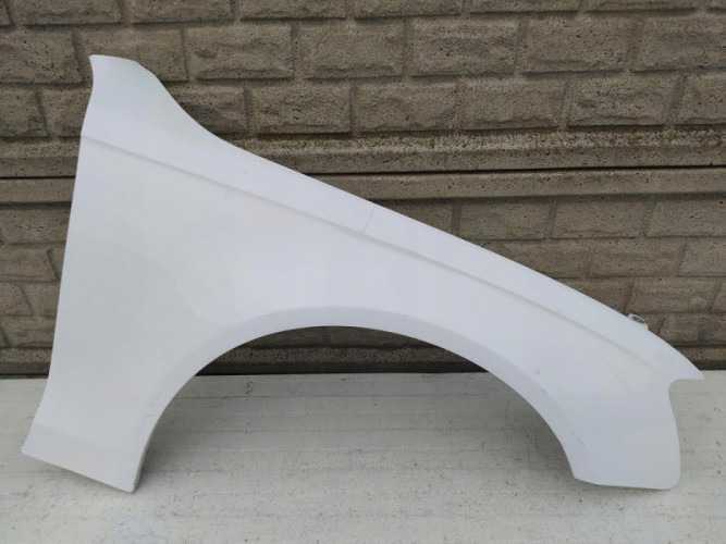 AUDI A4 B8 09-12 PRZED LIFTEM BŁOTNIK PRAWY - (13079382594)