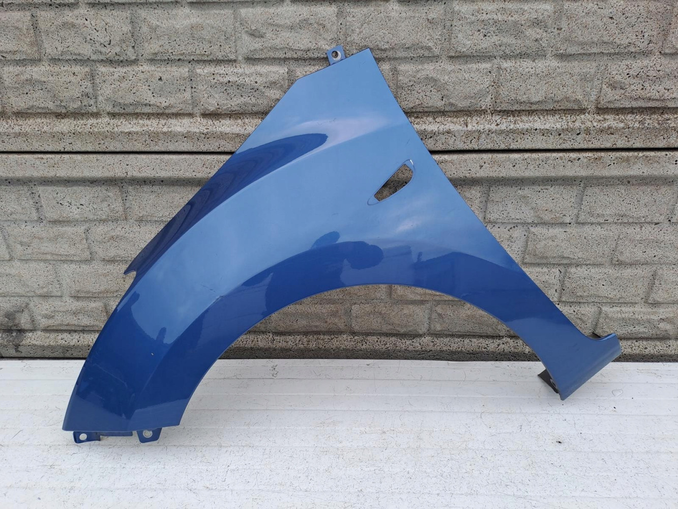 HYUNDAI I30 2013-2017 BŁOTNIK PRZEDNI LEWY - (13091059740)